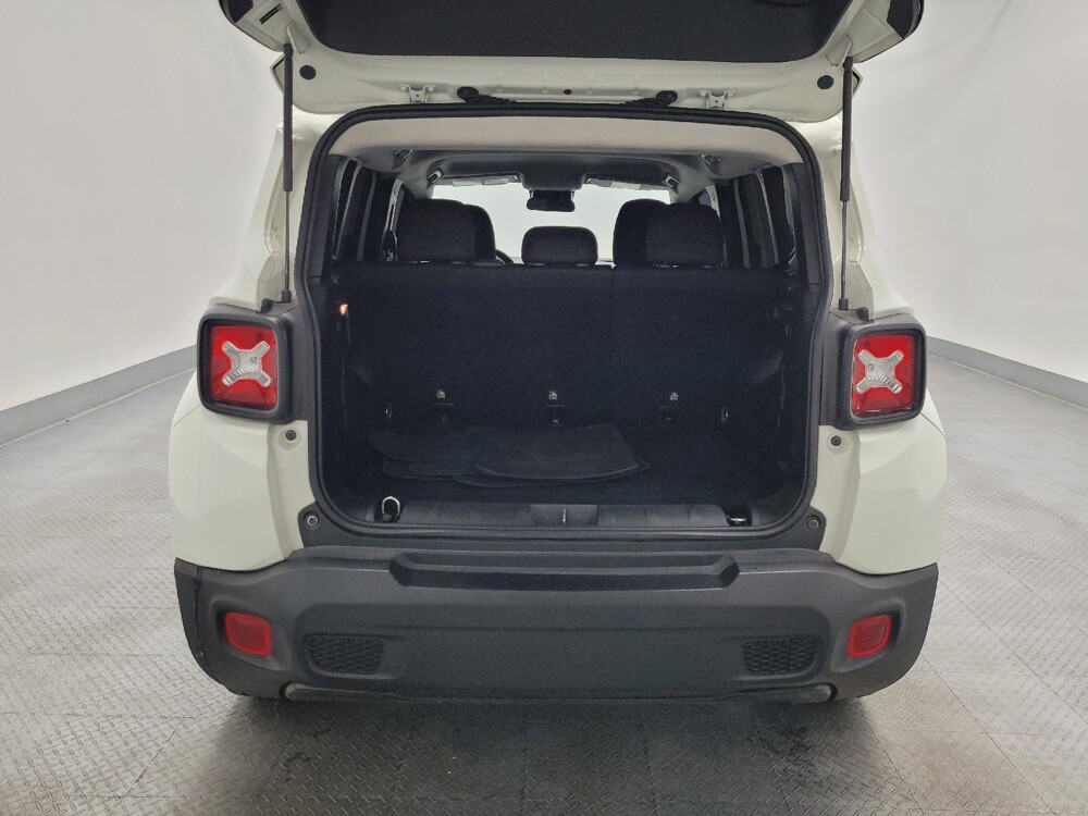 2020 Jeep Renegade in Las Vegas, NV 89102 - 18135151 29