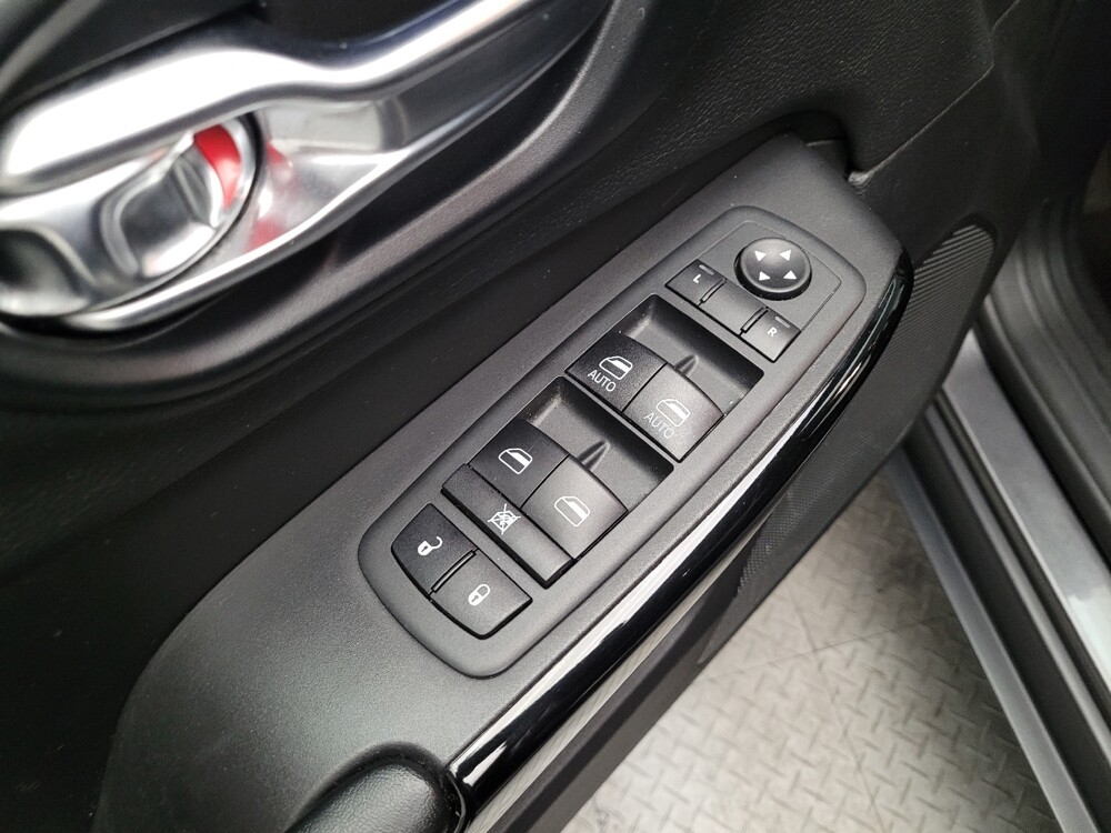 2020 Jeep Cherokee in Montclair, CA 91763 - 18135155 27