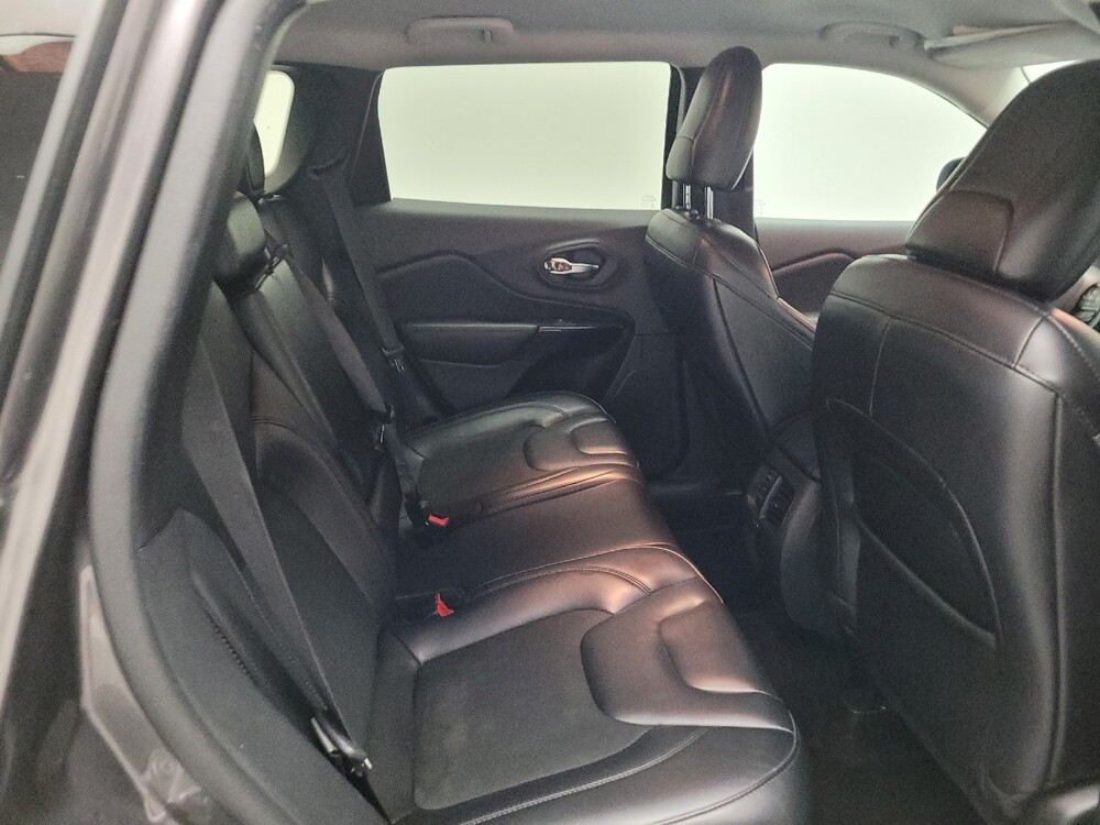 2020 Jeep Cherokee in Montclair, CA 91763 - 18135155 19