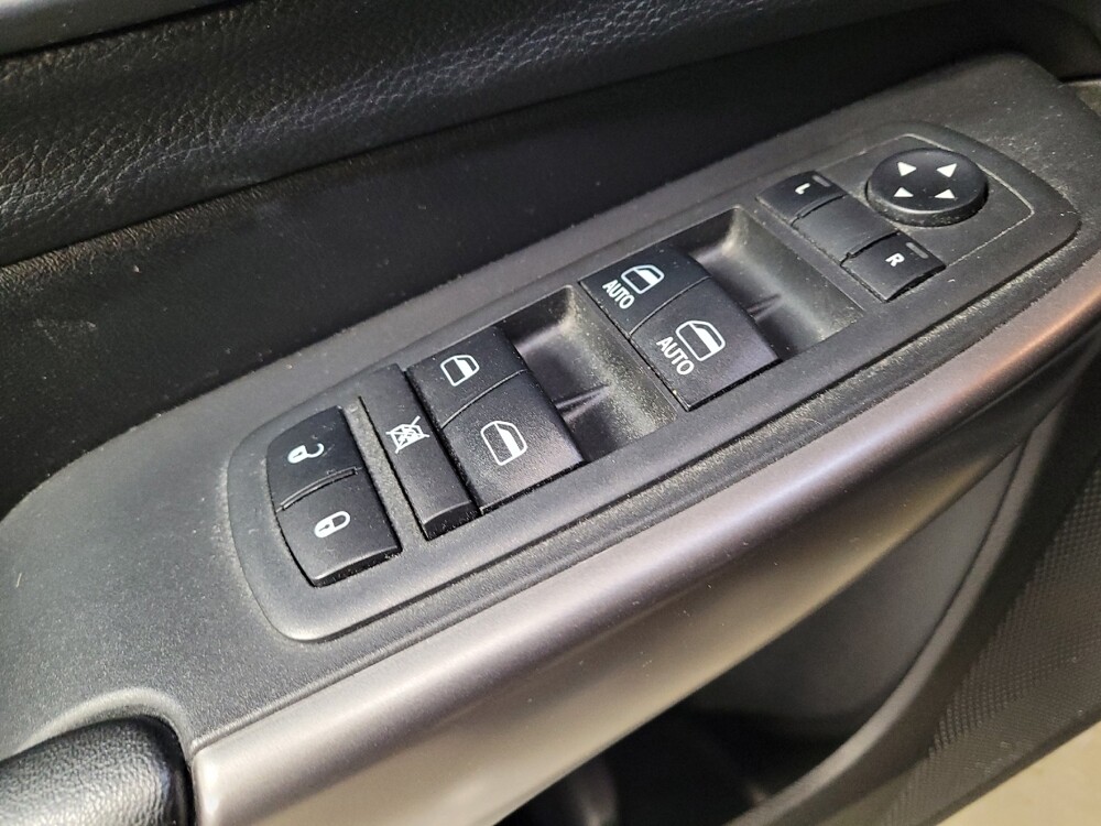 2019 Jeep Cherokee in Sacramento, CA 95821 - 18135158 27