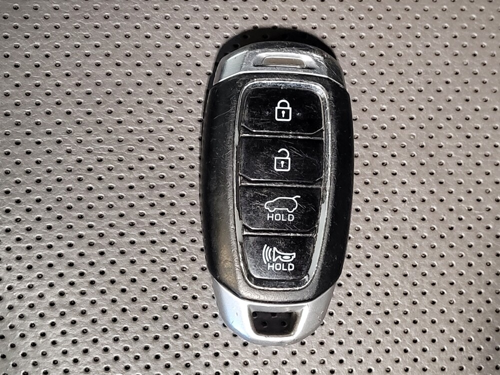 2020 Hyundai Santa Fe in Orlando, FL 32808 - 18135165 32