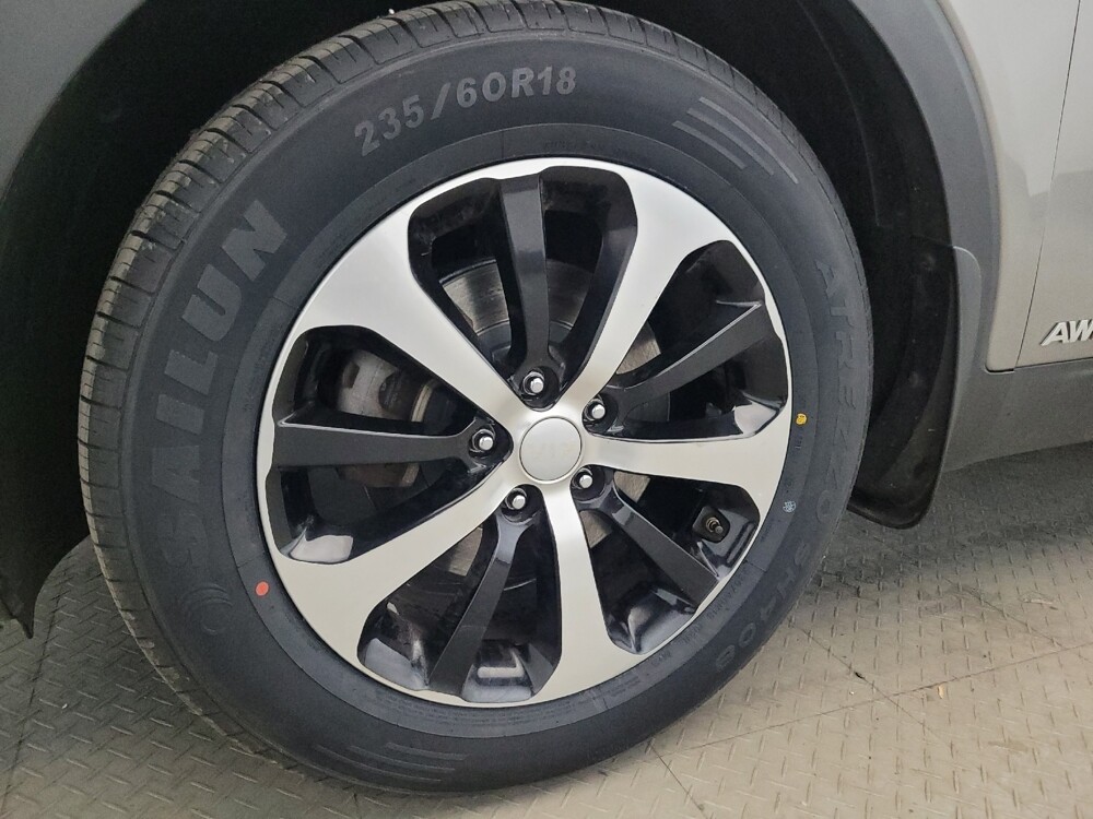 2018 Kia Sorento in Henrico, VA 23223 - 18135169 31