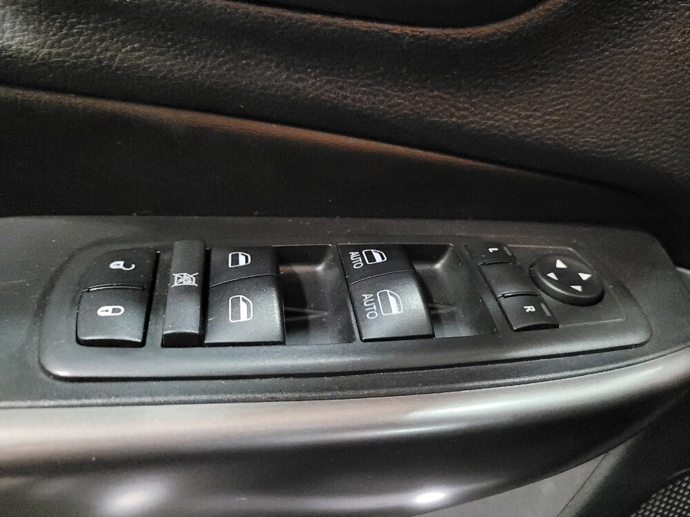 2019 Jeep Cherokee in Henrico, VA 23223 - 18135170 27