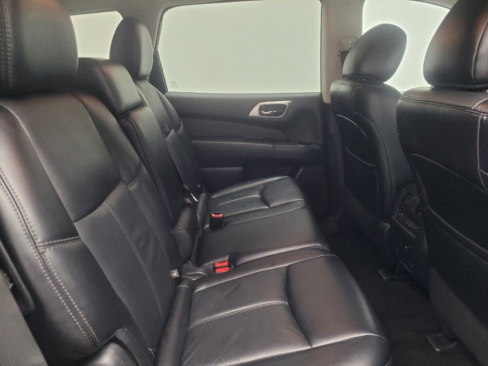 2015 Nissan Pathfinder in Mishawaka, IN 46545 - 18135171 19