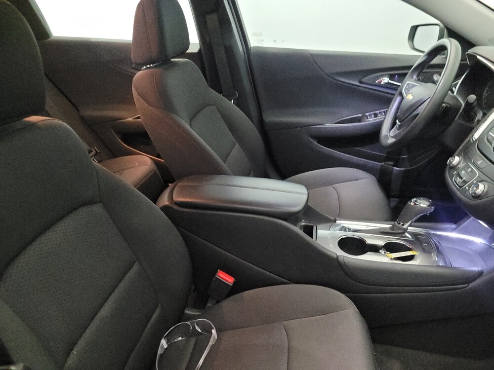 2018 Chevrolet Malibu in Woodbridge, VA 22191 - 18135172 21