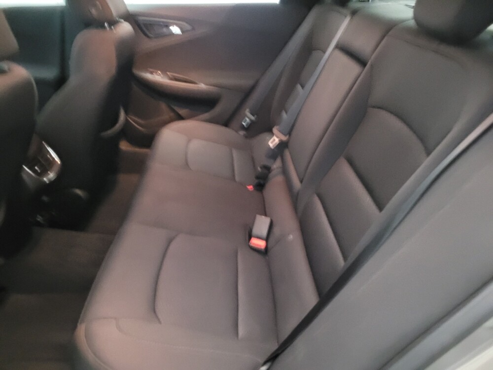 2018 Chevrolet Malibu in Woodbridge, VA 22191 - 18135172 18