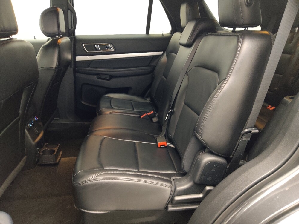 2017 Ford Explorer in Hialeah, FL 33014 - 18135175 18