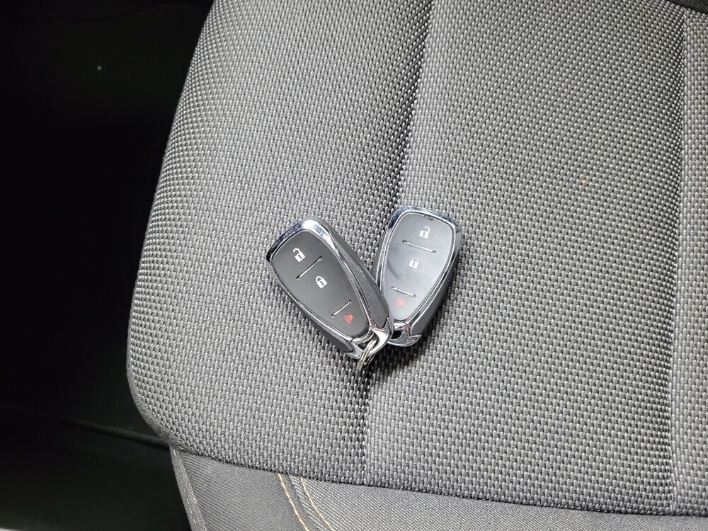 2020 Chevrolet Traverse in Plymouth Meeting, PA 19462 - 18135200 32