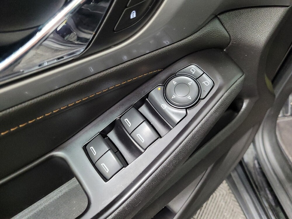 2020 Chevrolet Traverse in Plymouth Meeting, PA 19462 - 18135200 27