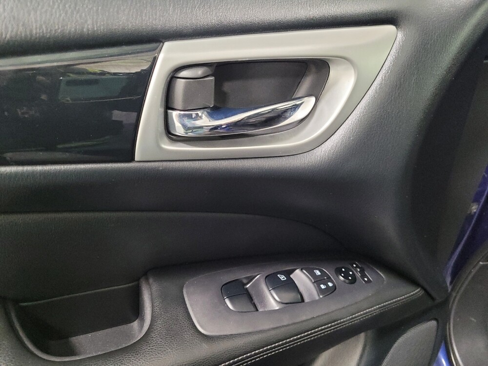 2020 Nissan Pathfinder in Plymouth Meeting, PA 19462 - 18135201 27