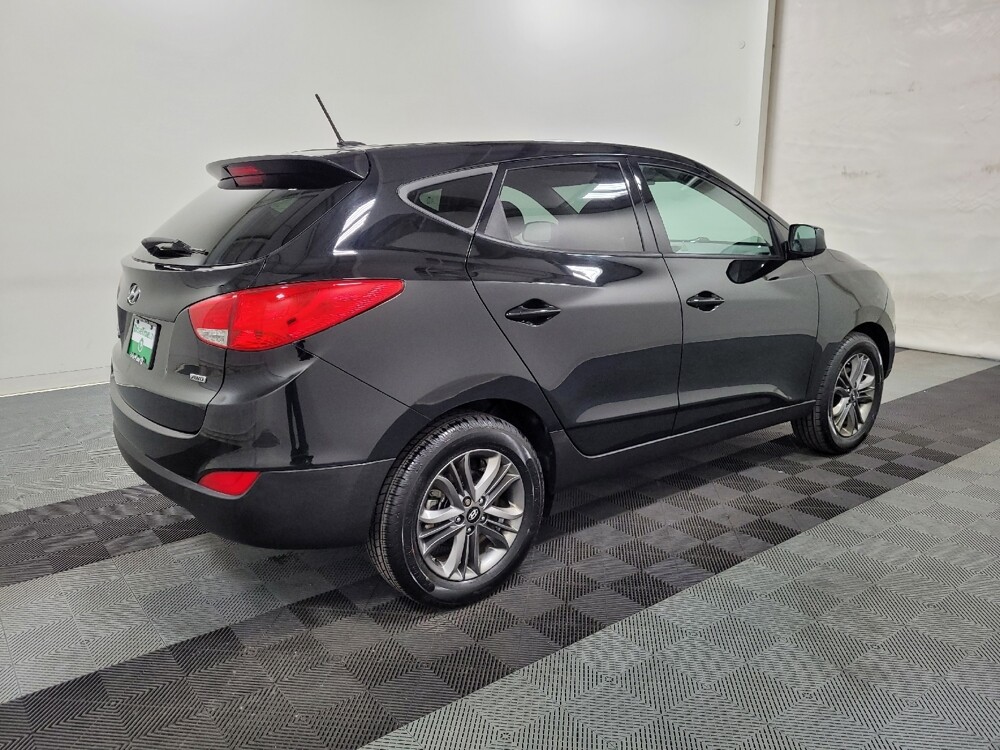 2015 Hyundai Tucson in Plymouth Meeting, PA 19462 - 18135202 10