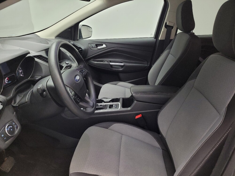 2019 Ford Escape in Grand Rapids, MI 49508 - 18135216 17