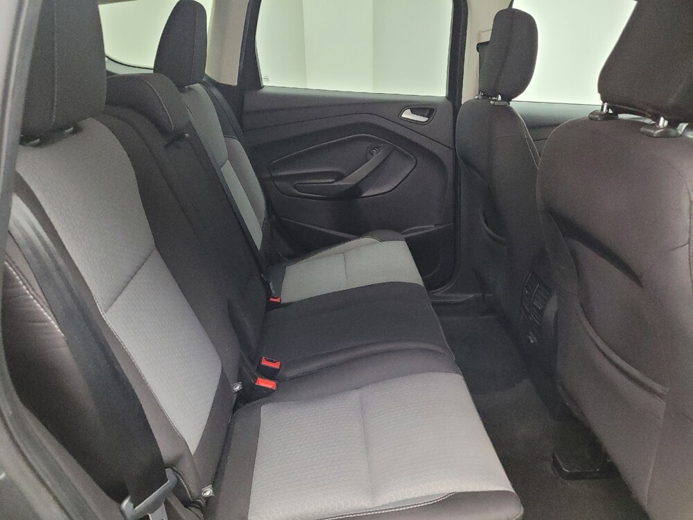 2019 Ford Escape in Grand Rapids, MI 49508 - 18135216 19