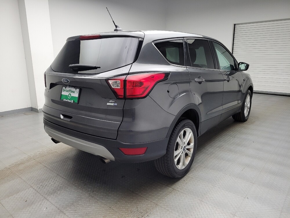 2019 Ford Escape in Grand Rapids, MI 49508 - 18135216 9
