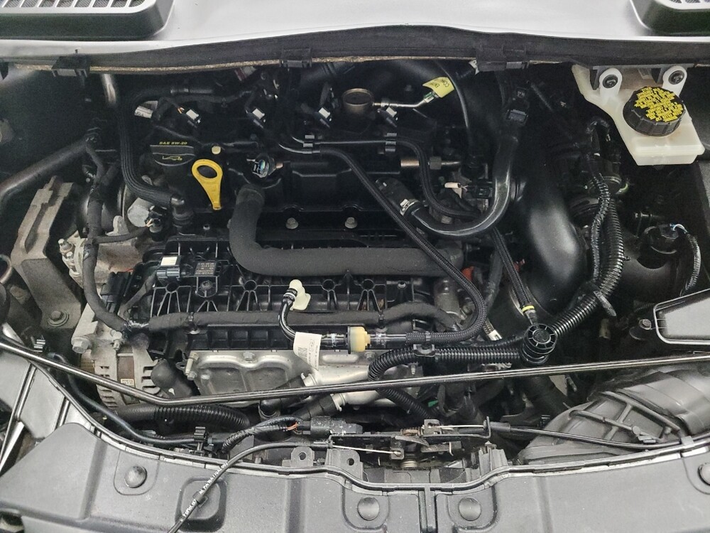 2019 Ford Escape in Grand Rapids, MI 49508 - 18135216 30