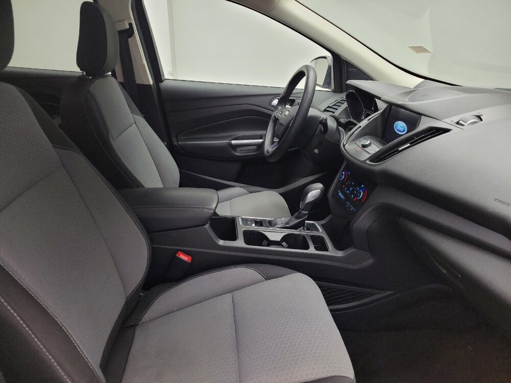 2019 Ford Escape in Grand Rapids, MI 49508 - 18135216 21