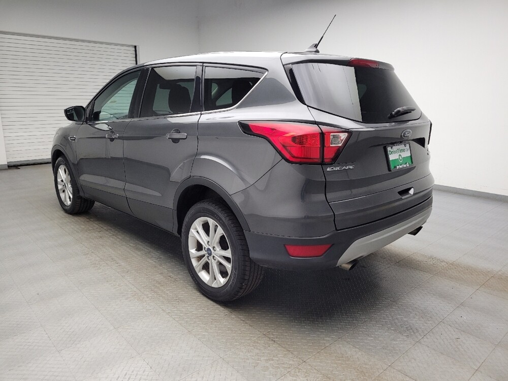 2019 Ford Escape in Grand Rapids, MI 49508 - 18135216 5