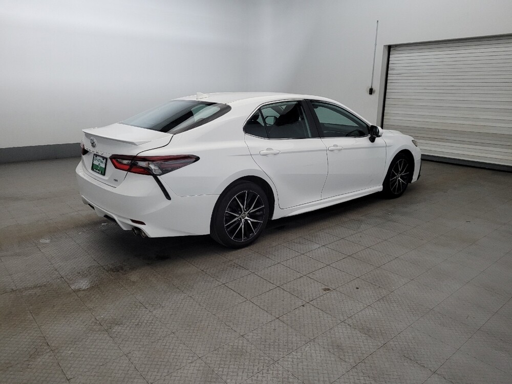 2022 Toyota Camry in Woodbridge, VA 22191 - 18135217 10