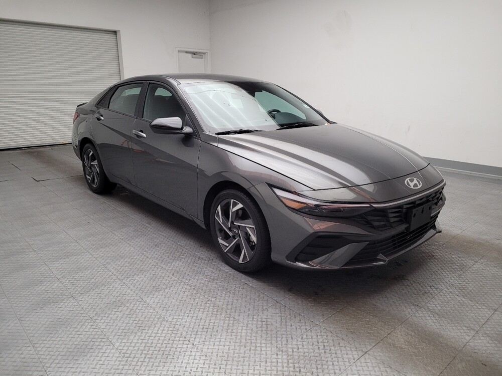 2025 Hyundai Elantra in Downey, CA 90241 - 18135229 13