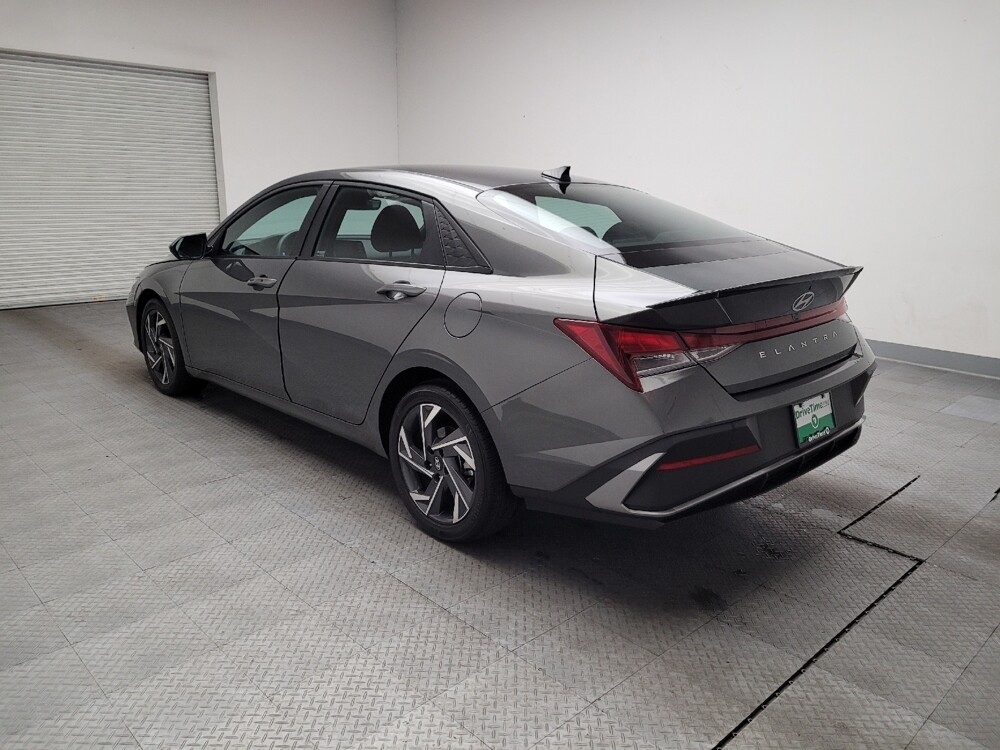 2025 Hyundai Elantra in Downey, CA 90241 - 18135229 5