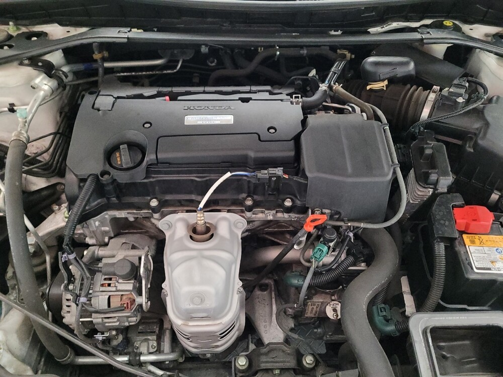 2017 Honda Accord in Downey, CA 90241 - 18135230 30