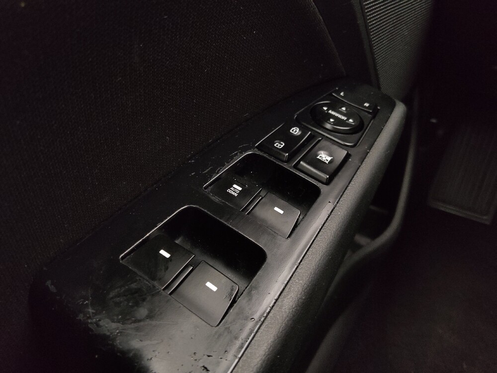 2020 Hyundai Elantra in Topeka, KS 66611 - 18135237 27