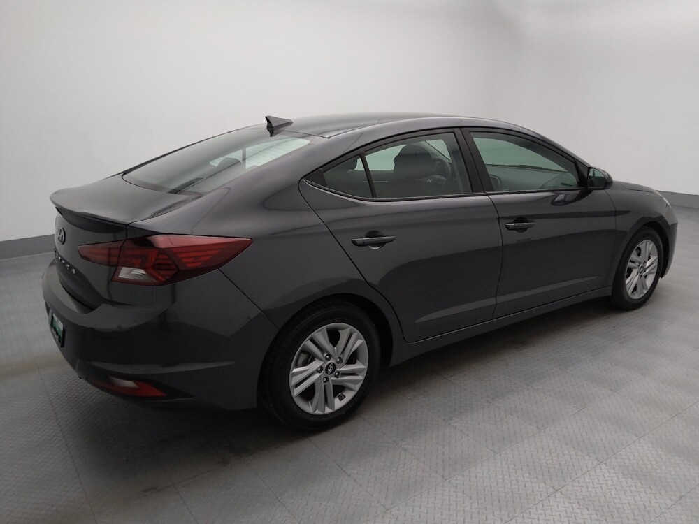 2020 Hyundai Elantra in Topeka, KS 66611 - 18135237 10