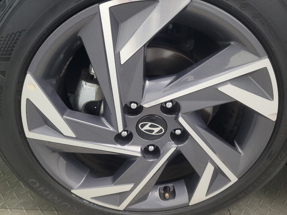 2025 Hyundai Elantra in Pelham, AL 35124 - 18135240 31