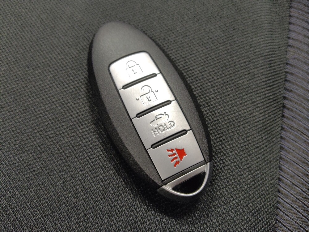 2025 Nissan Versa in Phoenix, AZ 85022 - 18135241 32