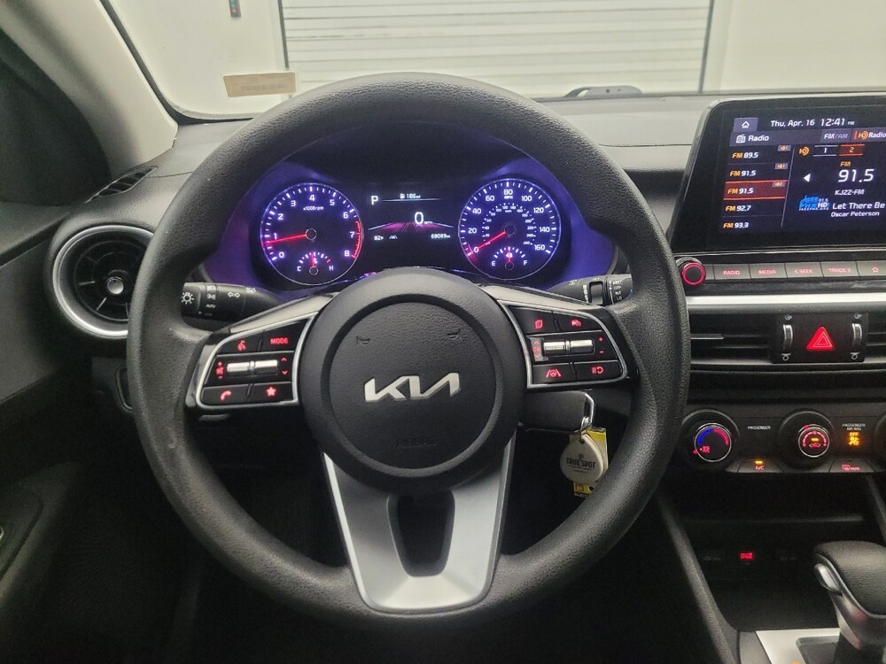 2023 Kia Forte in Glendale, AZ 85301 - 18135242 22