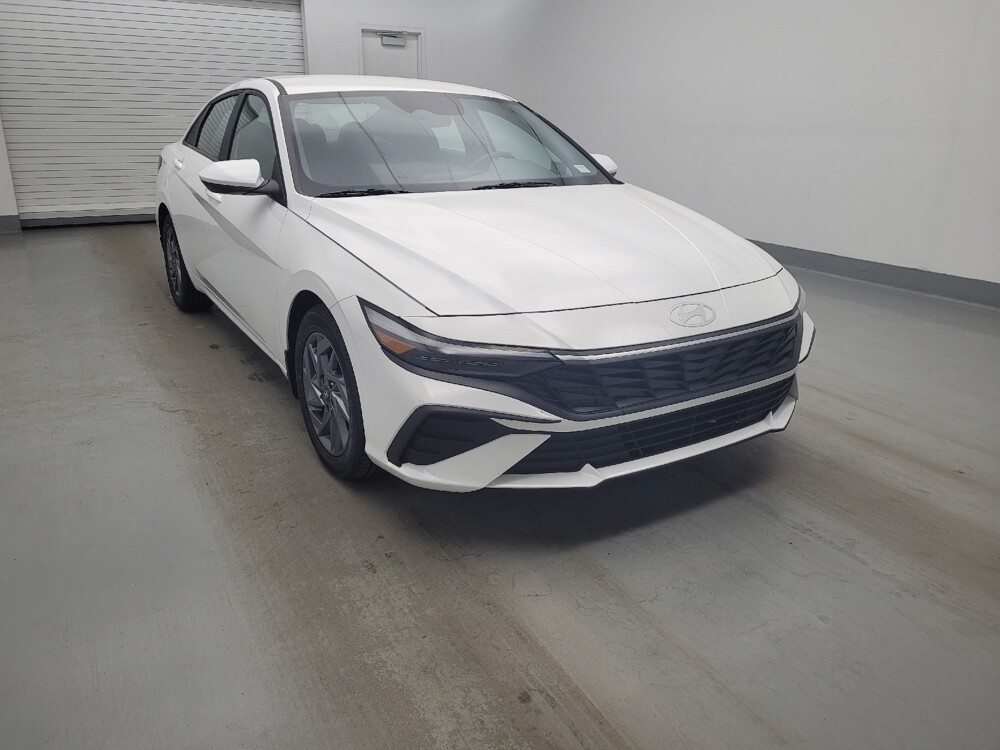 2024 Hyundai Elantra in Cincinnati, OH 45255 - 18135246 13