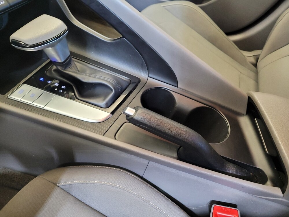 2024 Hyundai Elantra in Cincinnati, OH 45255 - 18135246 26
