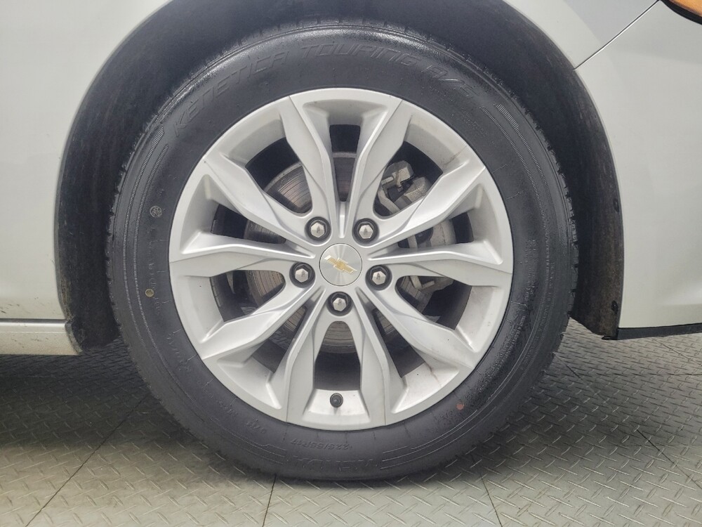 2022 Chevrolet Malibu in Indianapolis, IN 46219 - 18135249 31