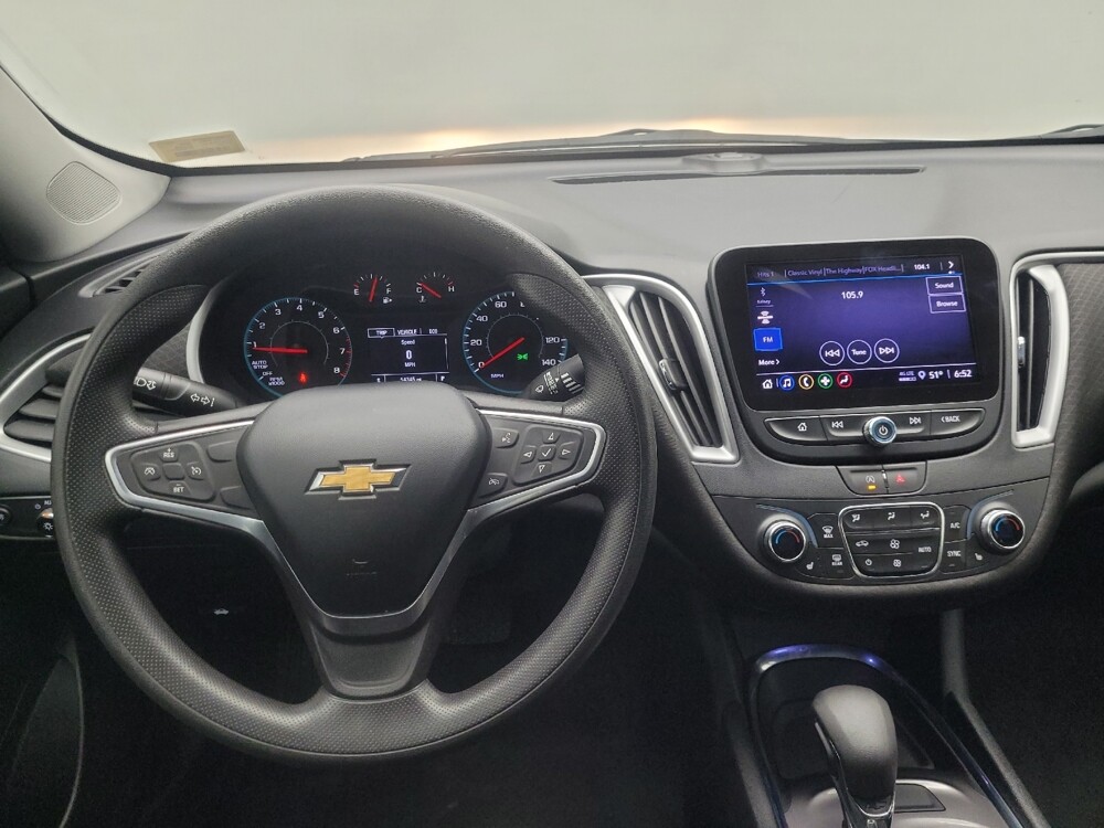2022 Chevrolet Malibu in Indianapolis, IN 46219 - 18135249 22