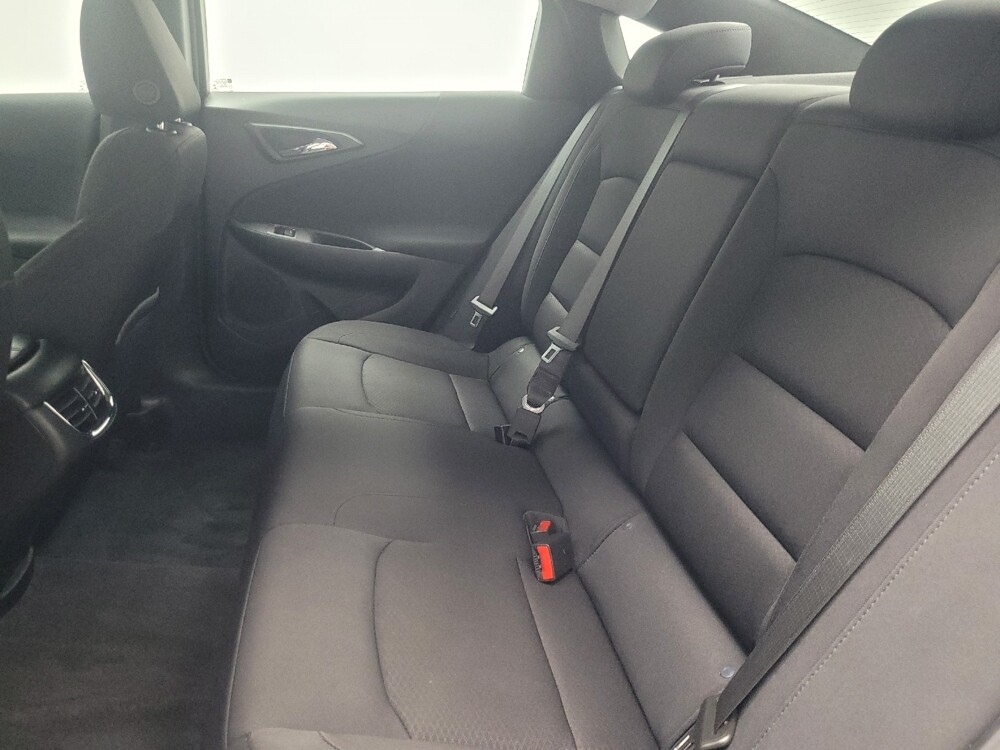 2022 Chevrolet Malibu in Indianapolis, IN 46219 - 18135249 18