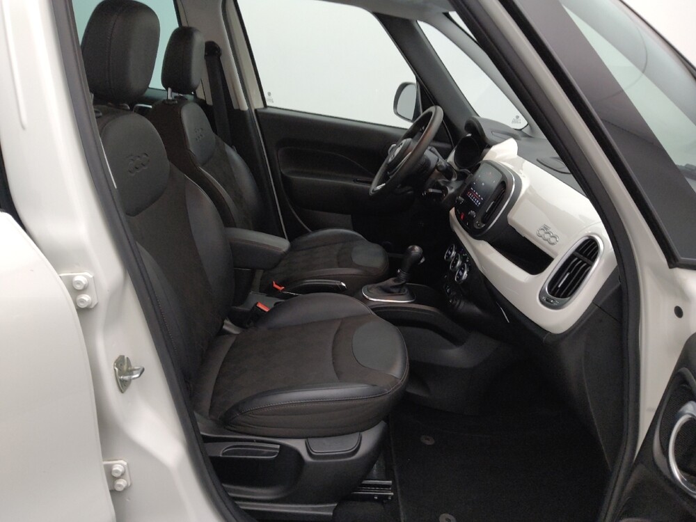 2019 FIAT 500L in Independence, MO 64055 - 18135251 21