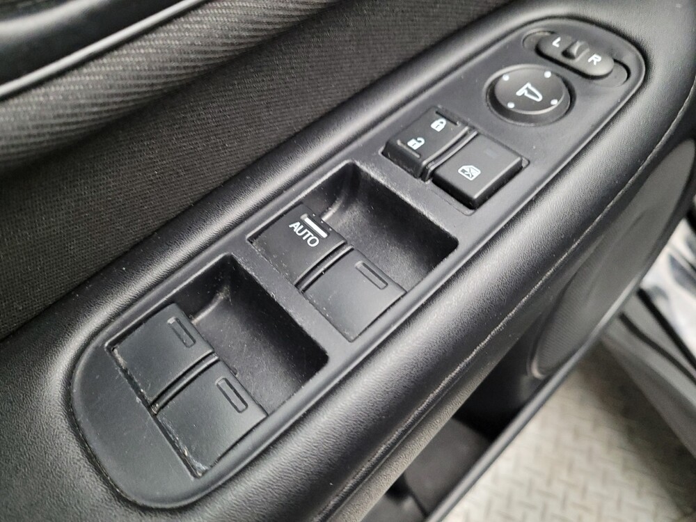 2021 Honda HR-V in Torrance, CA 90504 - 18135252 27