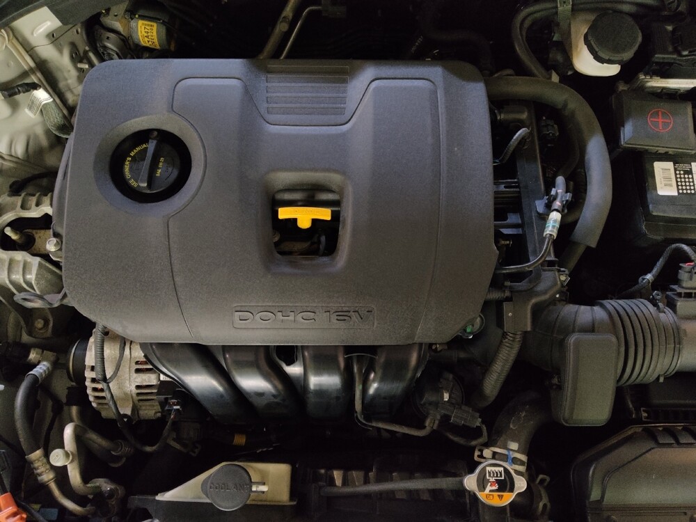 2020 Hyundai Elantra in Greensboro, NC 27407 - 18135258 30