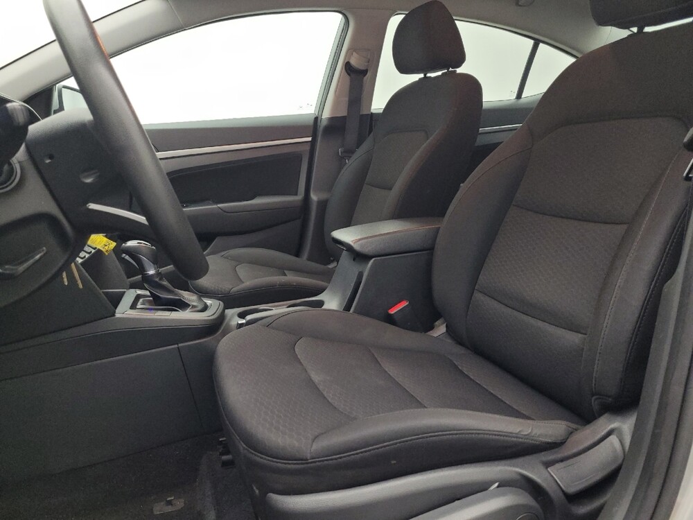 2020 Hyundai Elantra in Greensboro, NC 27407 - 18135258 17