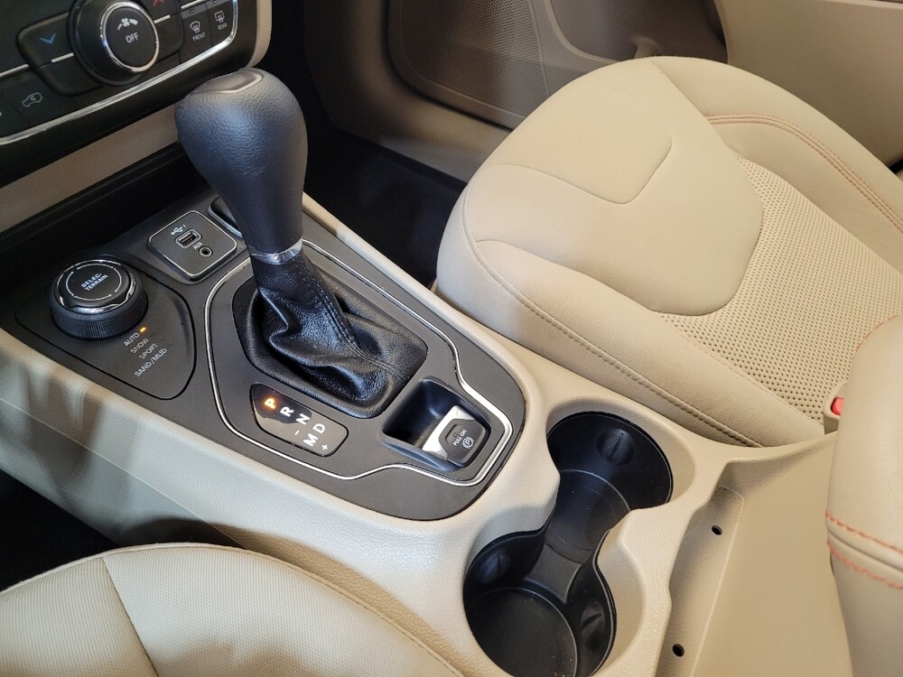 2020 Jeep Cherokee in Toledo, OH 43617 - 18135261 26