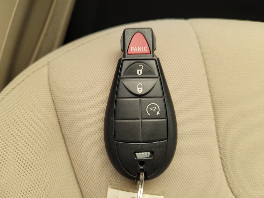 2020 Jeep Cherokee in Toledo, OH 43617 - 18135261 32