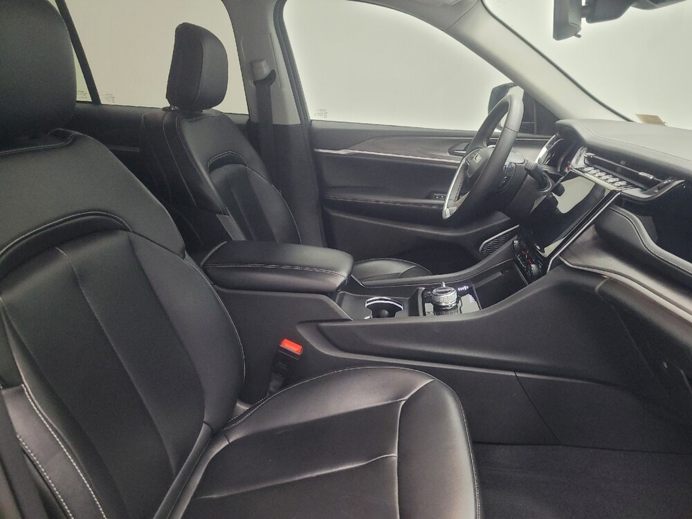 2023 Jeep Grand Cherokee in Indianapolis, IN 46222 - 18135264 21
