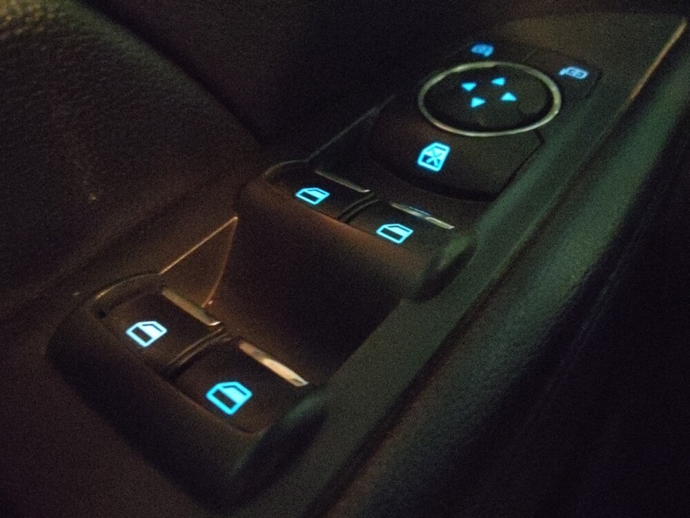 2017 Ford Explorer in Tucson, AZ 85705 - 18135282 27