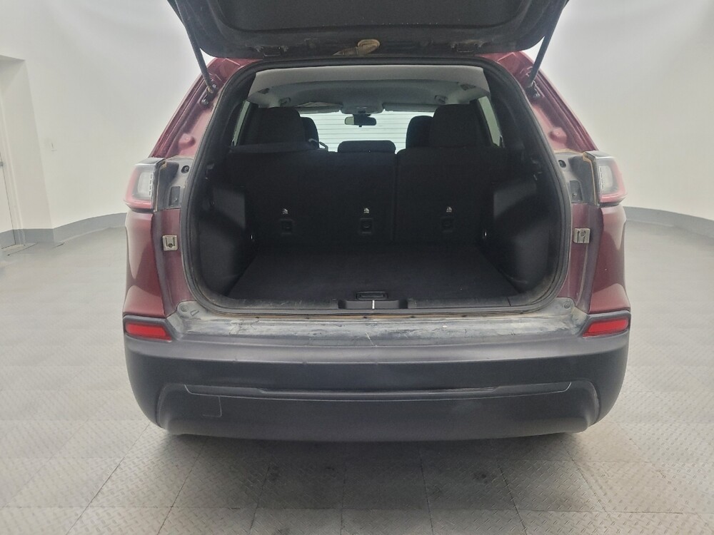 2019 Jeep Cherokee in Glendale, AZ 85301 - 18135283 29