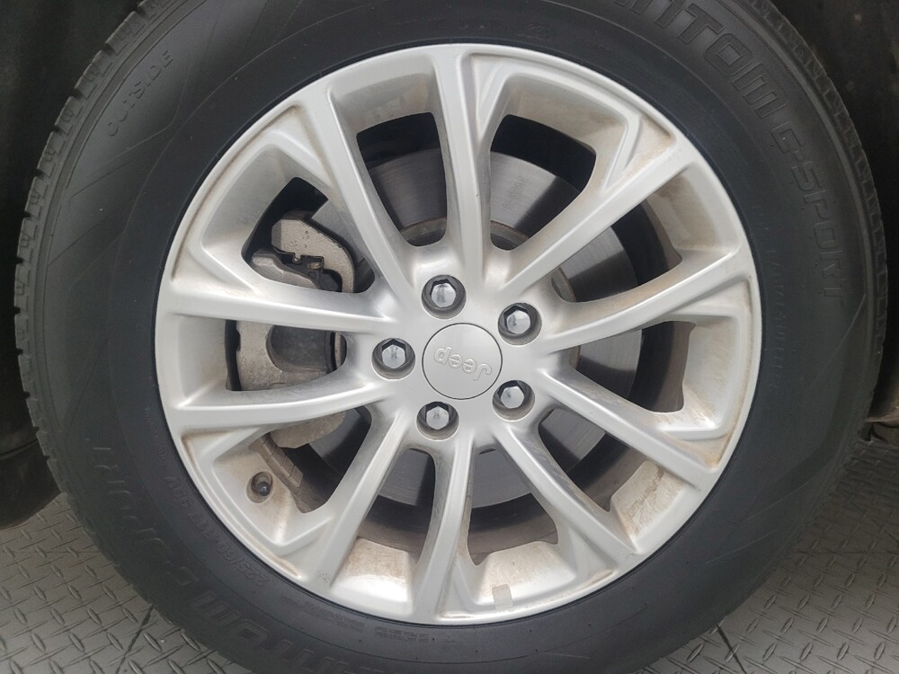 2019 Jeep Cherokee in Glendale, AZ 85301 - 18135283 31