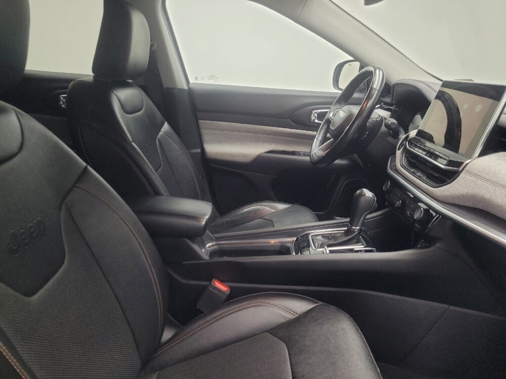 2022 Jeep Compass in Mishawaka, IN 46545 - 18135296 21