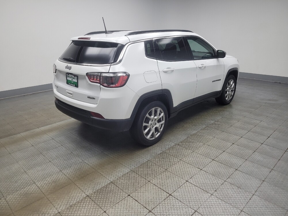 2022 Jeep Compass in Mishawaka, IN 46545 - 18135296 10