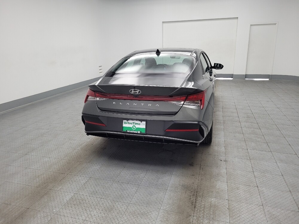 2025 Hyundai Elantra in Madison, TN 37115 - 18135299 7