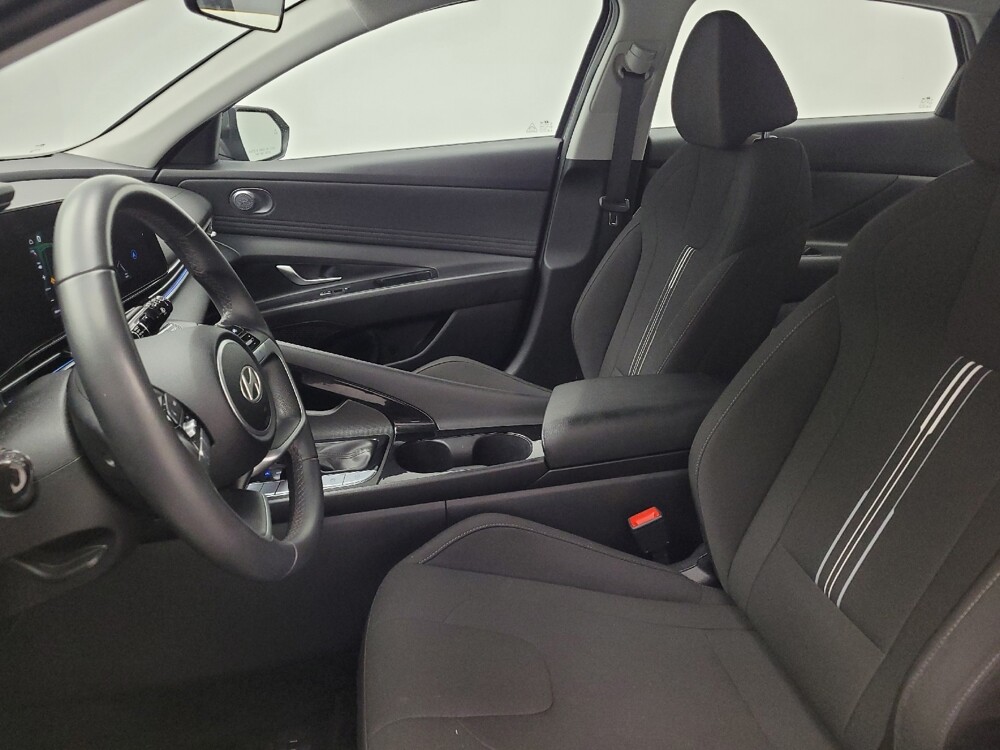 2025 Hyundai Elantra in Madison, TN 37115 - 18135299 17