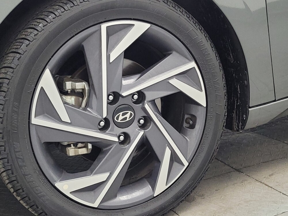 2025 Hyundai Elantra in Madison, TN 37115 - 18135299 31